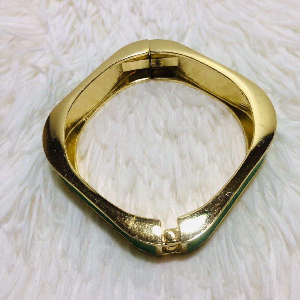 Square shaped Bangle